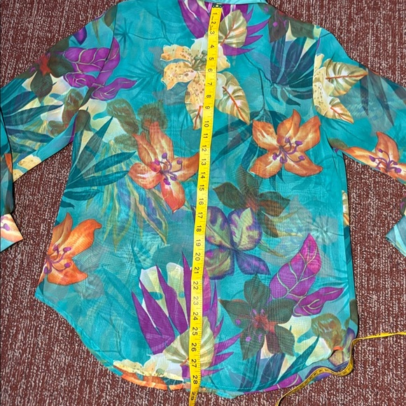 Maggie Sweet vintage sheer capri blue tropical floral button down women’s blouse - Picture 13 of 13
